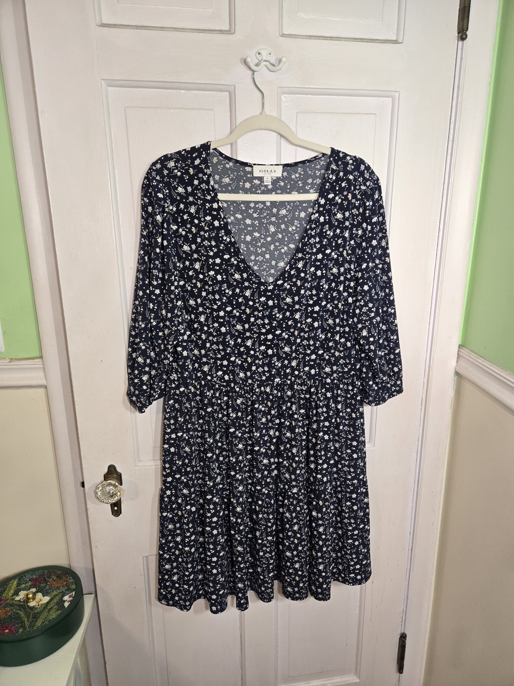 Gilli Navy Floral V-Neck Dress Size 2X